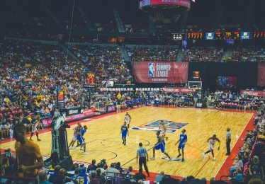 28圈官网-巴坎布双响炮助球队告捷，畅谈连胜愿景鼓舞士气